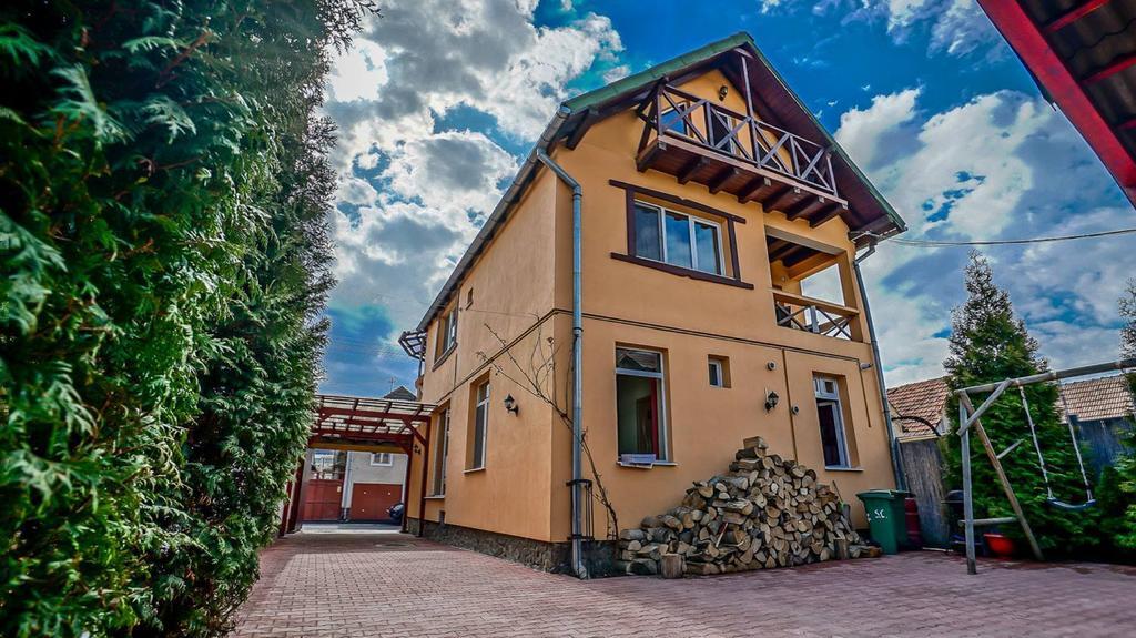 Pensiunea Hanna Brasov Exterior photo